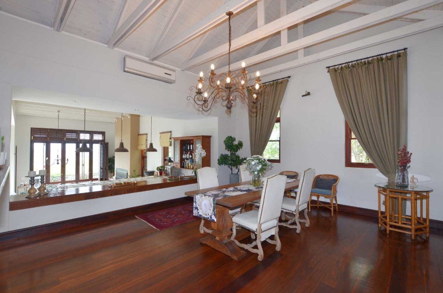 5 Bedroom Property for Sale in Kanonberg Western Cape